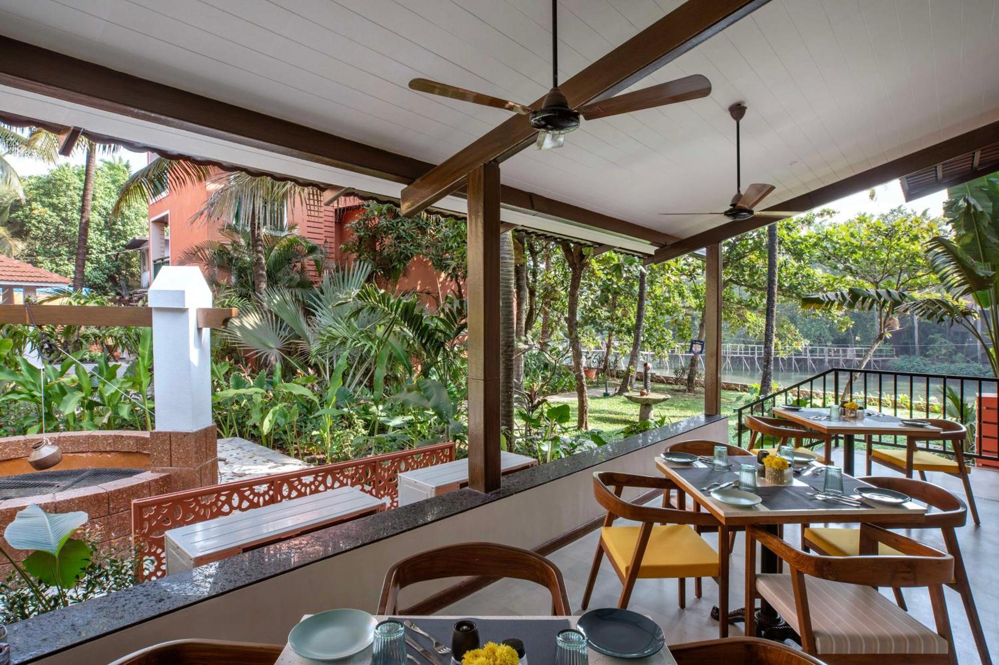 Mandrem Beach Resort, A Member Of Radisson Individuals Retreat Exterior foto
