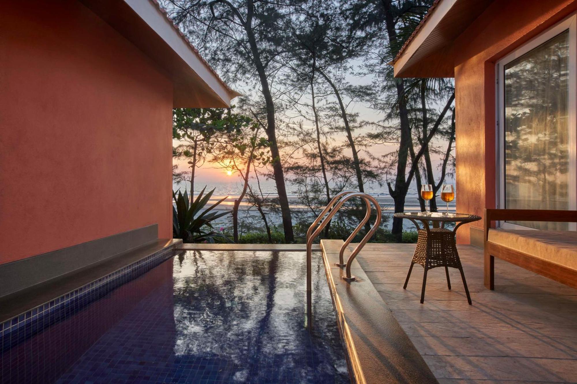 Mandrem Beach Resort, A Member Of Radisson Individuals Retreat Exterior foto