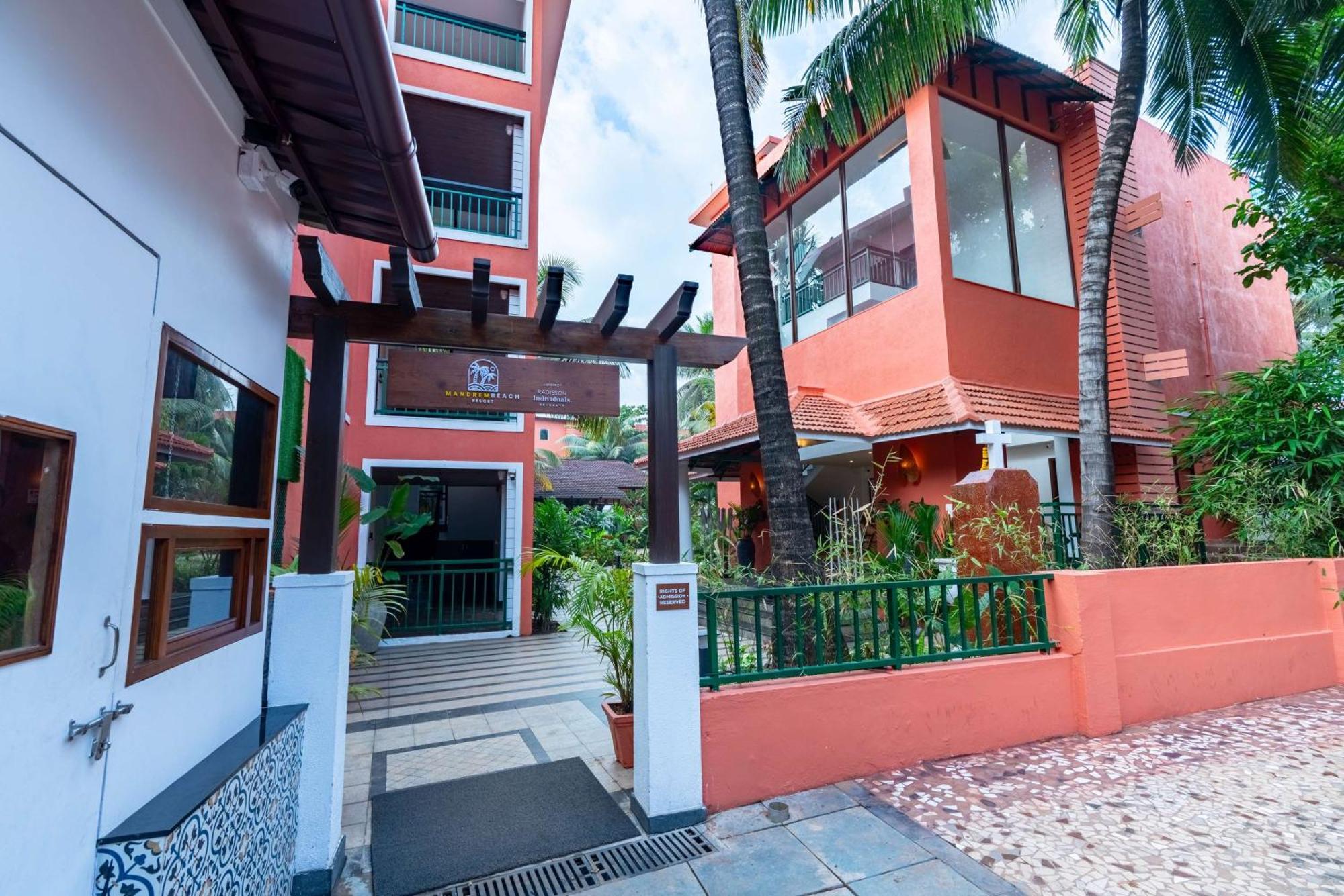 Mandrem Beach Resort, A Member Of Radisson Individuals Retreat Exterior foto