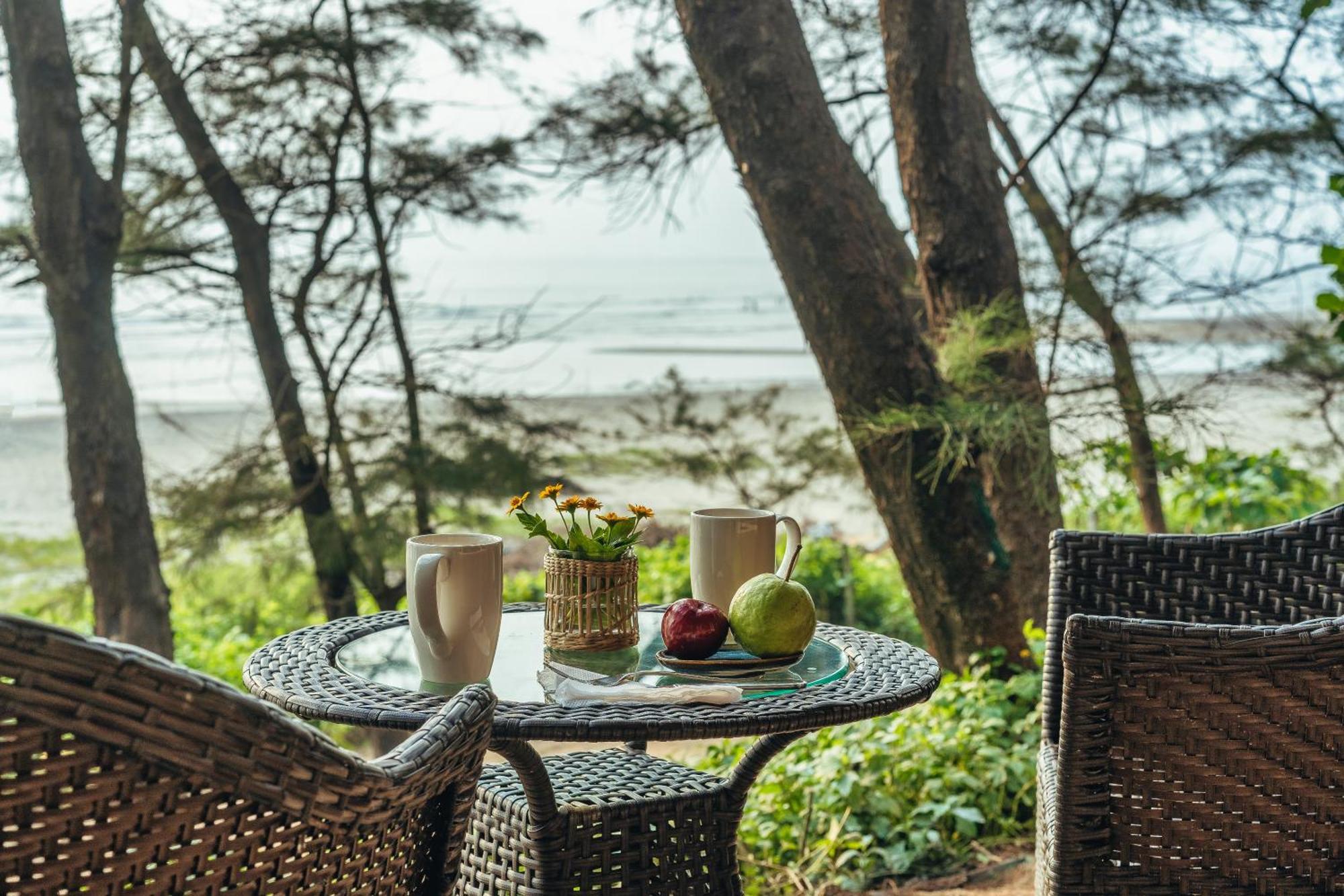 Mandrem Beach Resort, A Member Of Radisson Individuals Retreat Exterior foto