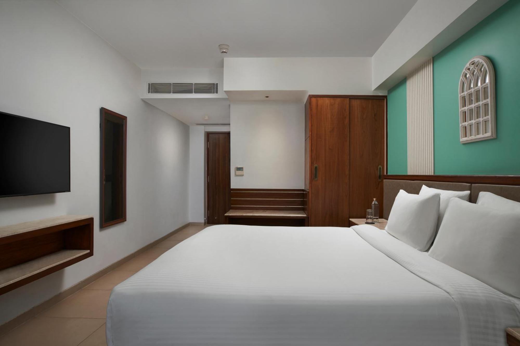Mandrem Beach Resort, A Member Of Radisson Individuals Retreat Exterior foto